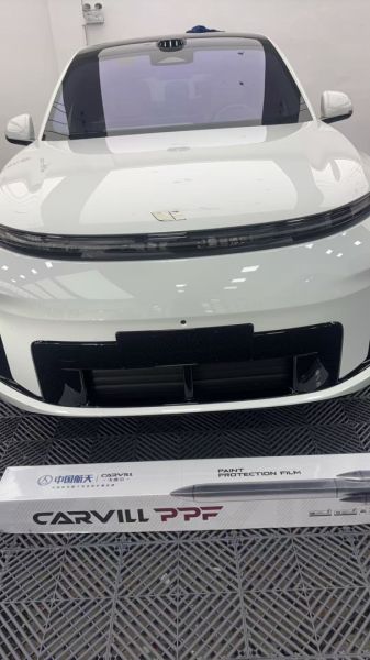 理想L8装贴航天之星7.5