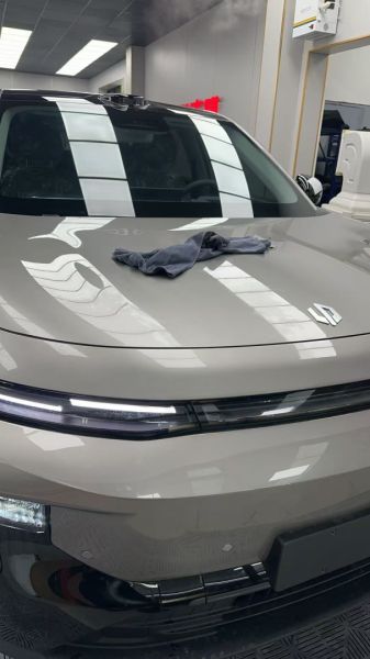 零跑B10装贴K200