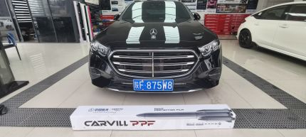 奔驰E300装贴航天·发现者