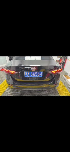日产天籁装贴航天·发现者