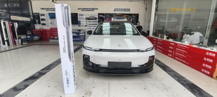 零跑B01装贴航天·发现者